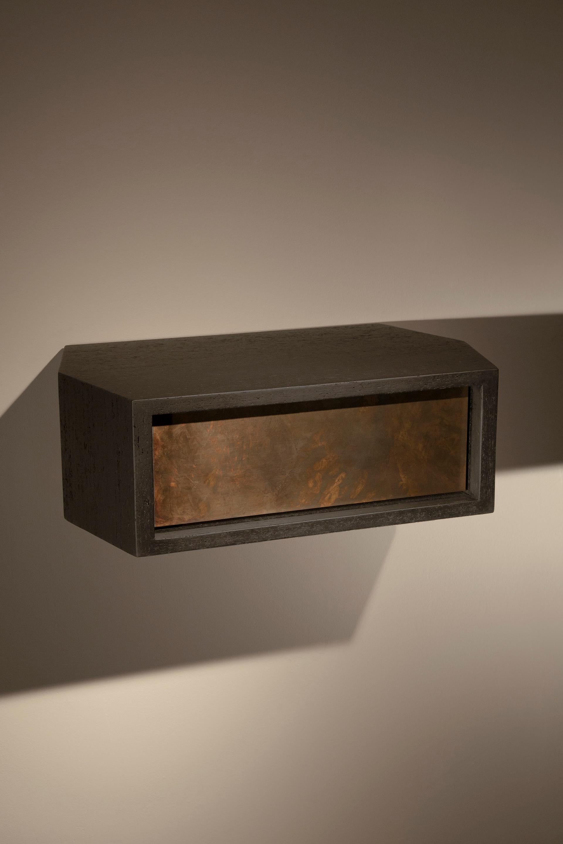 Struttura Mini Case Table en Maykume noir et tiroir en laiton fumé EN STOCK EN VENTE en vente 1