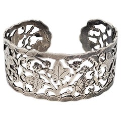 Bracelet manchette floral ajouré en argent sterling Strvre Gregor Panis n° 24629