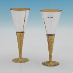 Stuart Devlin - Juego de ocho copas de plata de ley, Londres, 1968