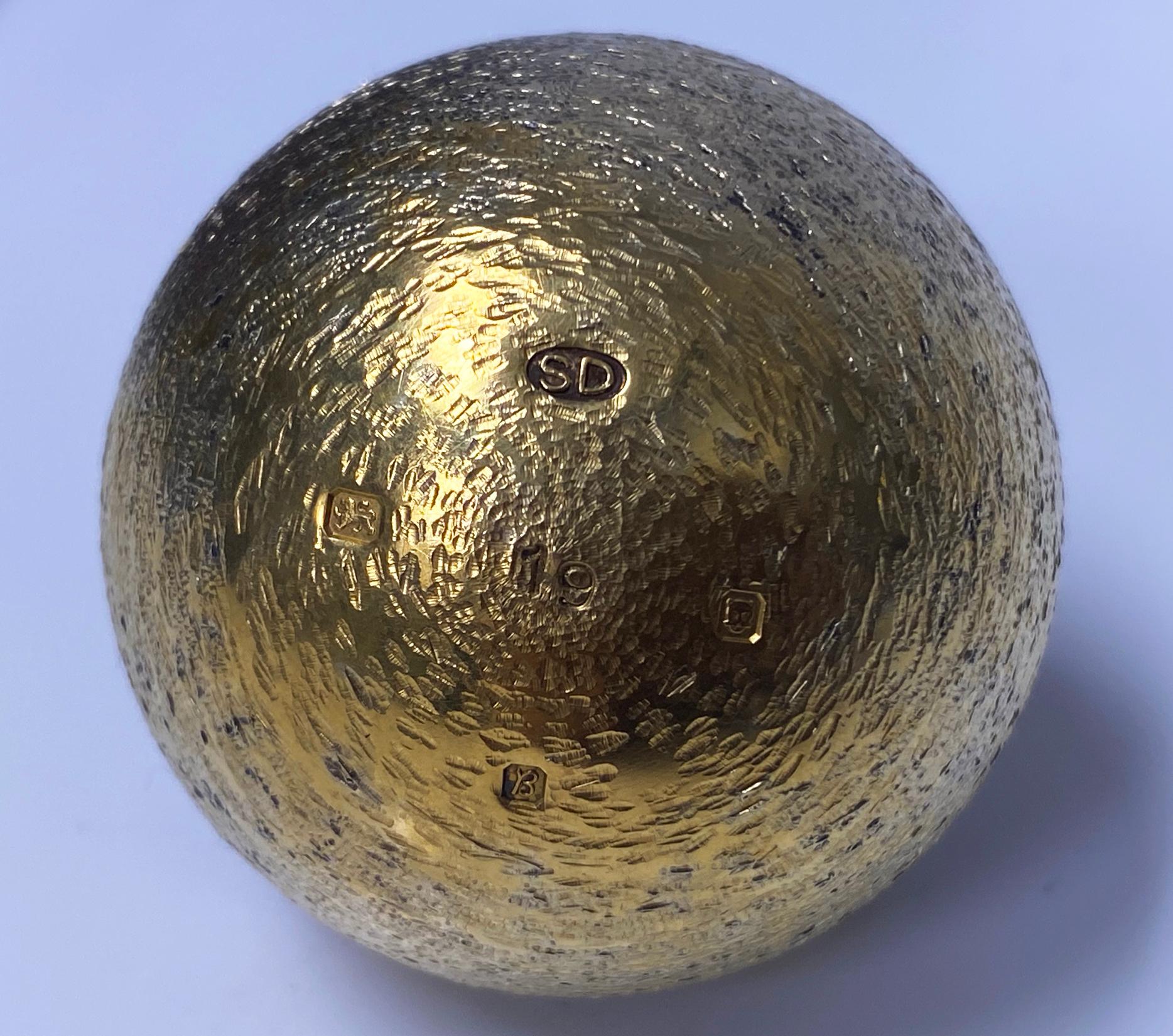 Stuart Devlin Silver and Enamel Egg, London, 1976 2