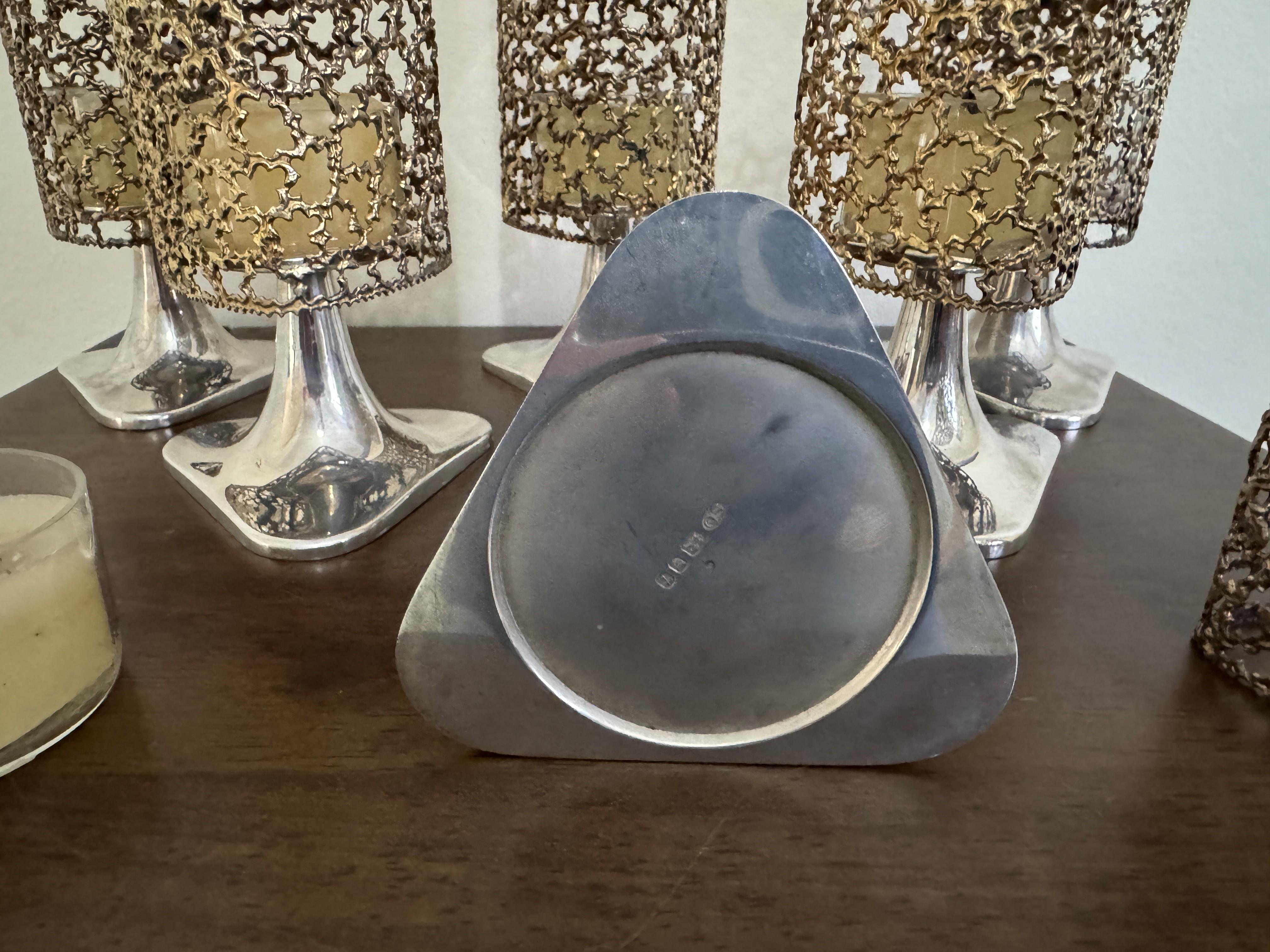 Stuart Devlin Silberne Kerzenständer mit vergoldeten Schirmen - 6er-Set (Sterlingsilber) im Angebot
