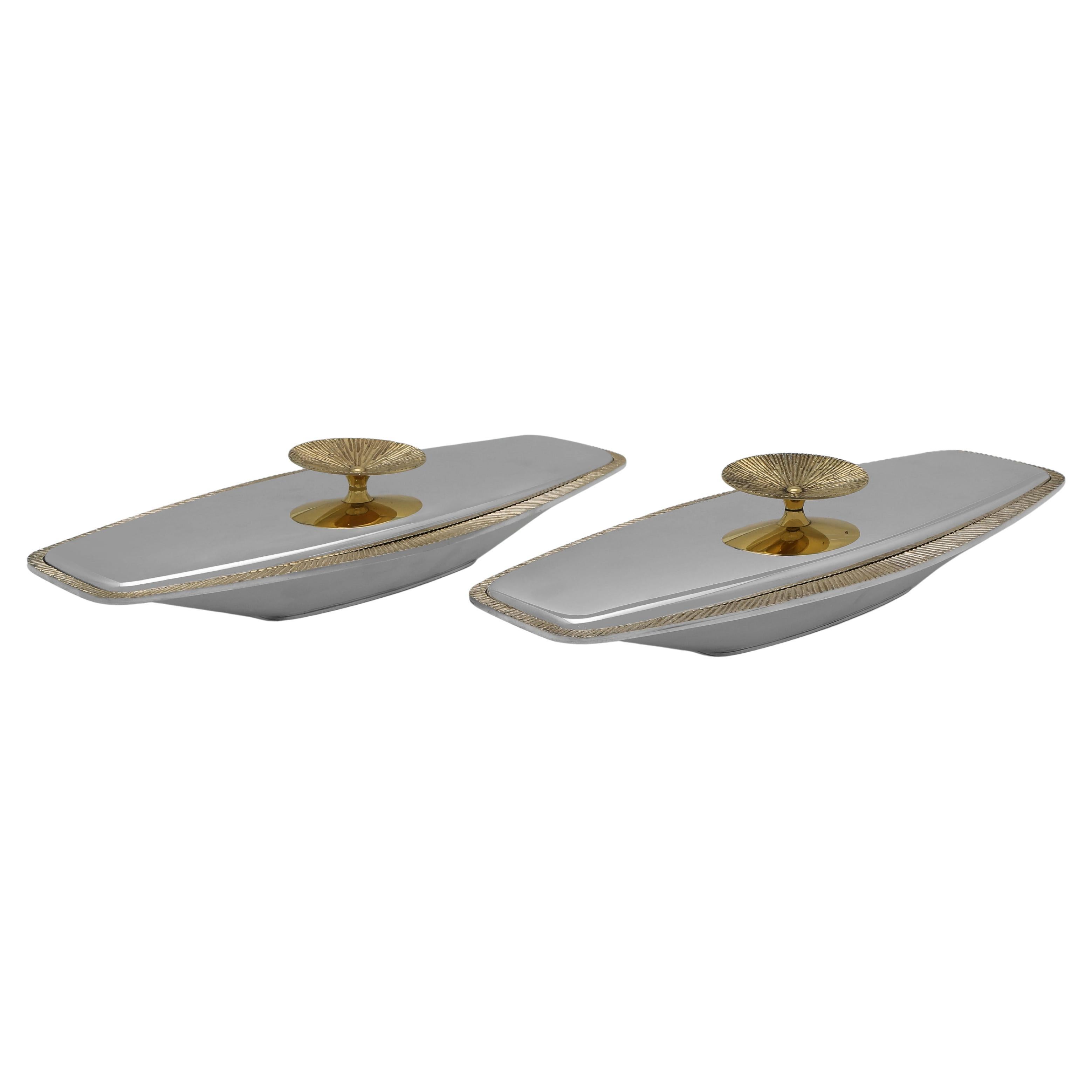 Stuart Devlin - Elegante pareja de platos de plata de mediados de siglo fabricados en Londres en 1970 en venta