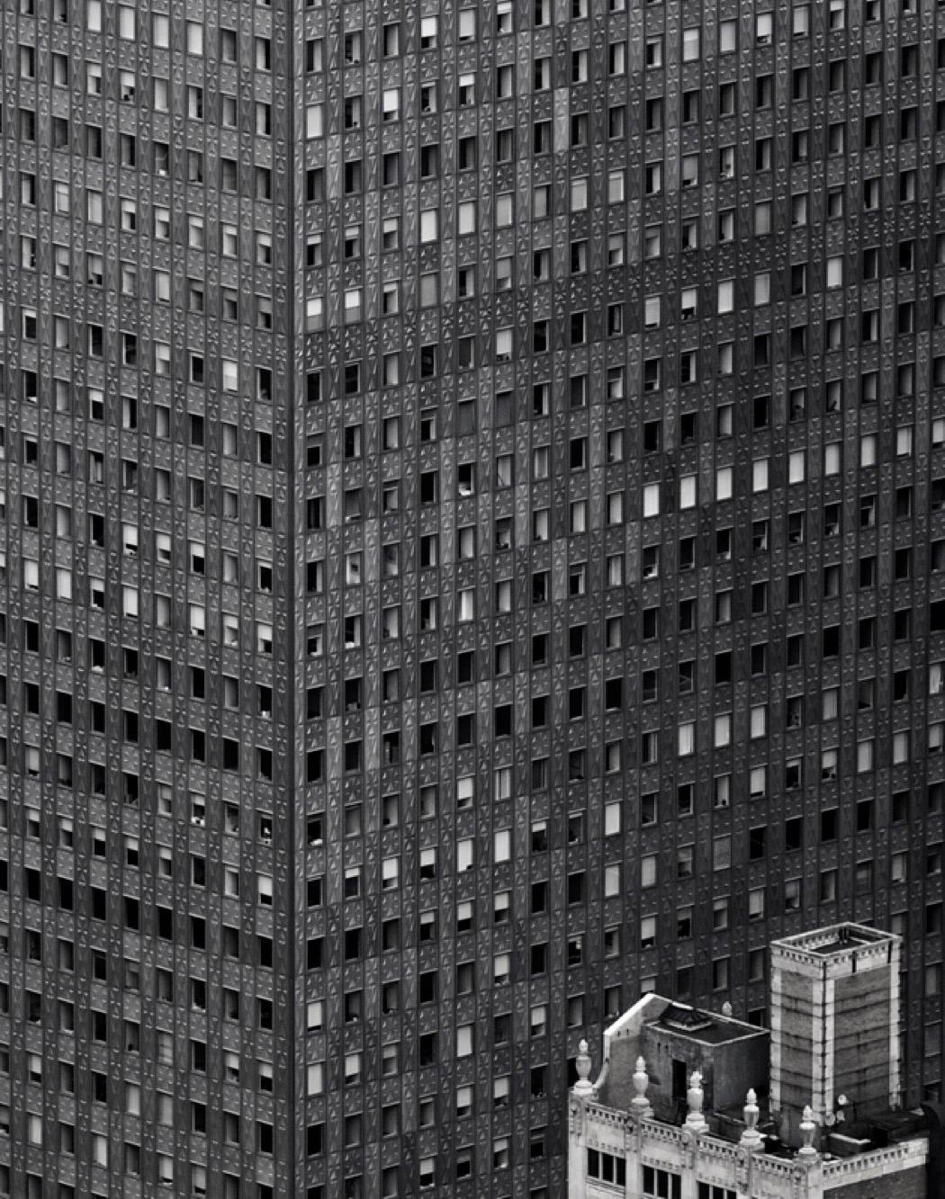 Stuart Möller Black and White Photograph – New York Glitter -  Oversize Signed Limited Edition Print