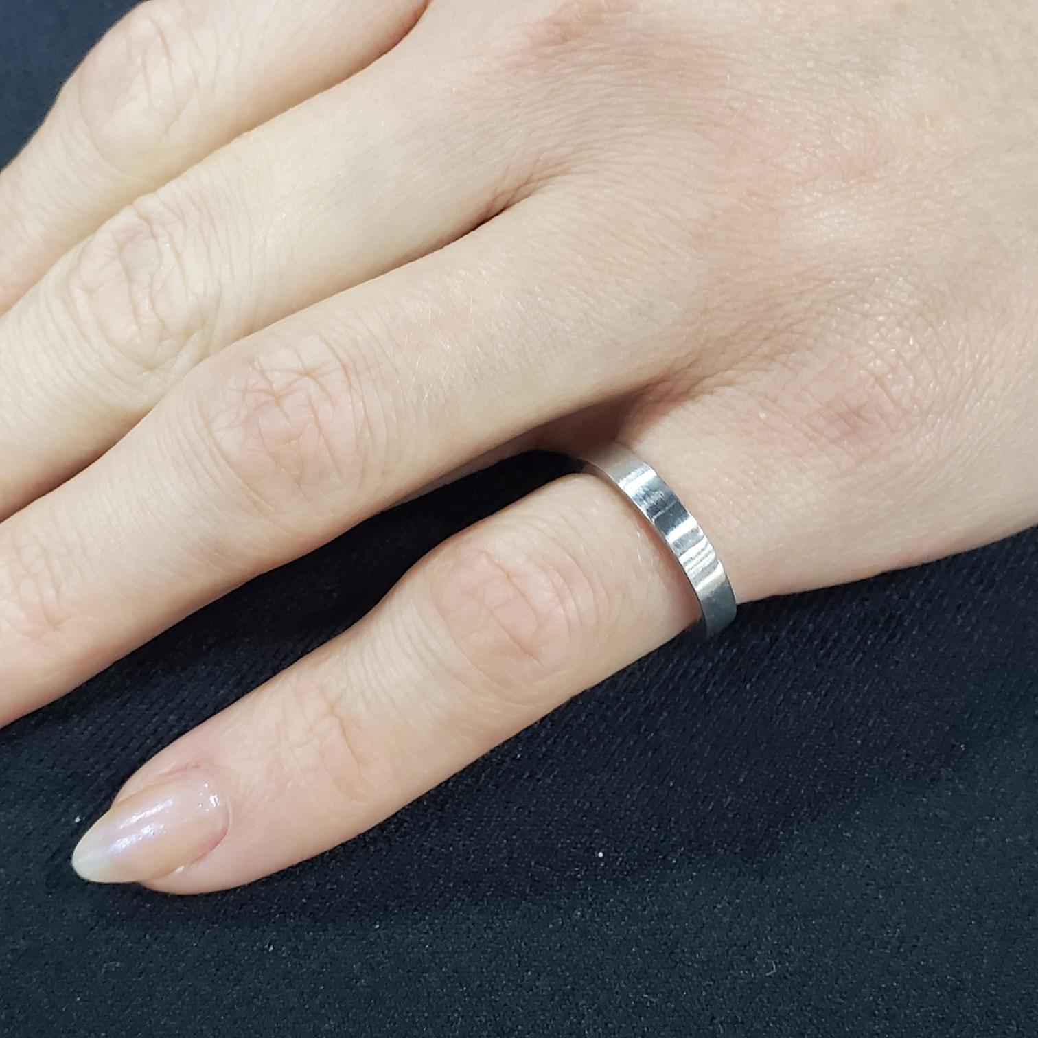 Stuart Moore Bauhaus Geometric Wedding Band Ring in Solid .950 Platinum In Excellent Condition In Miami, FL