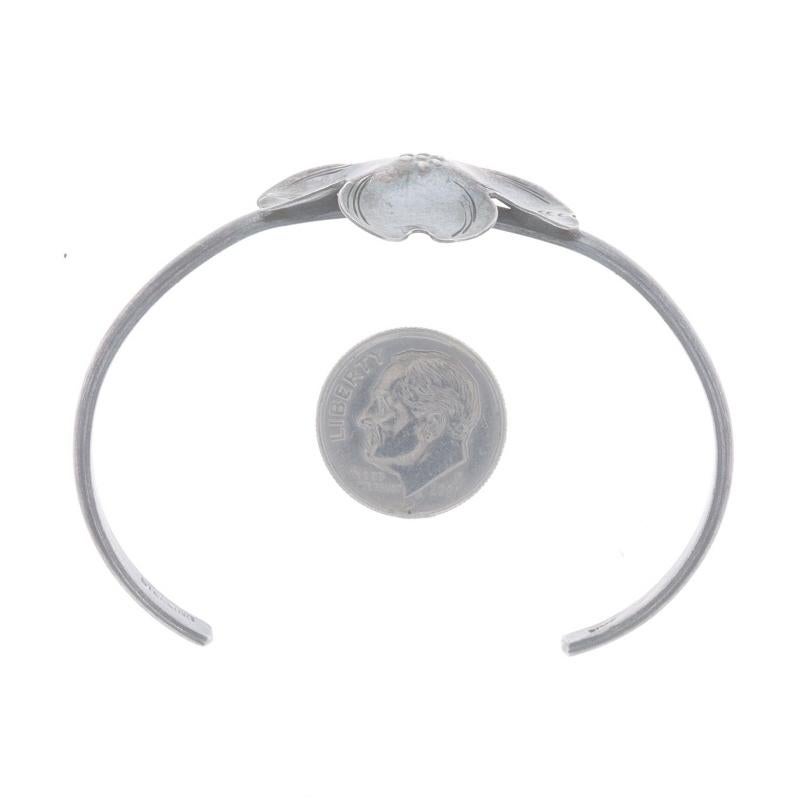 Stuart Nye Hundeholz-Blumen-Manschettenarmband 6
