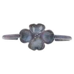 Stuart Nye Hundeholz-Blumen-Manschettenarmband 6" - Sterling 925 Easter North Carolina