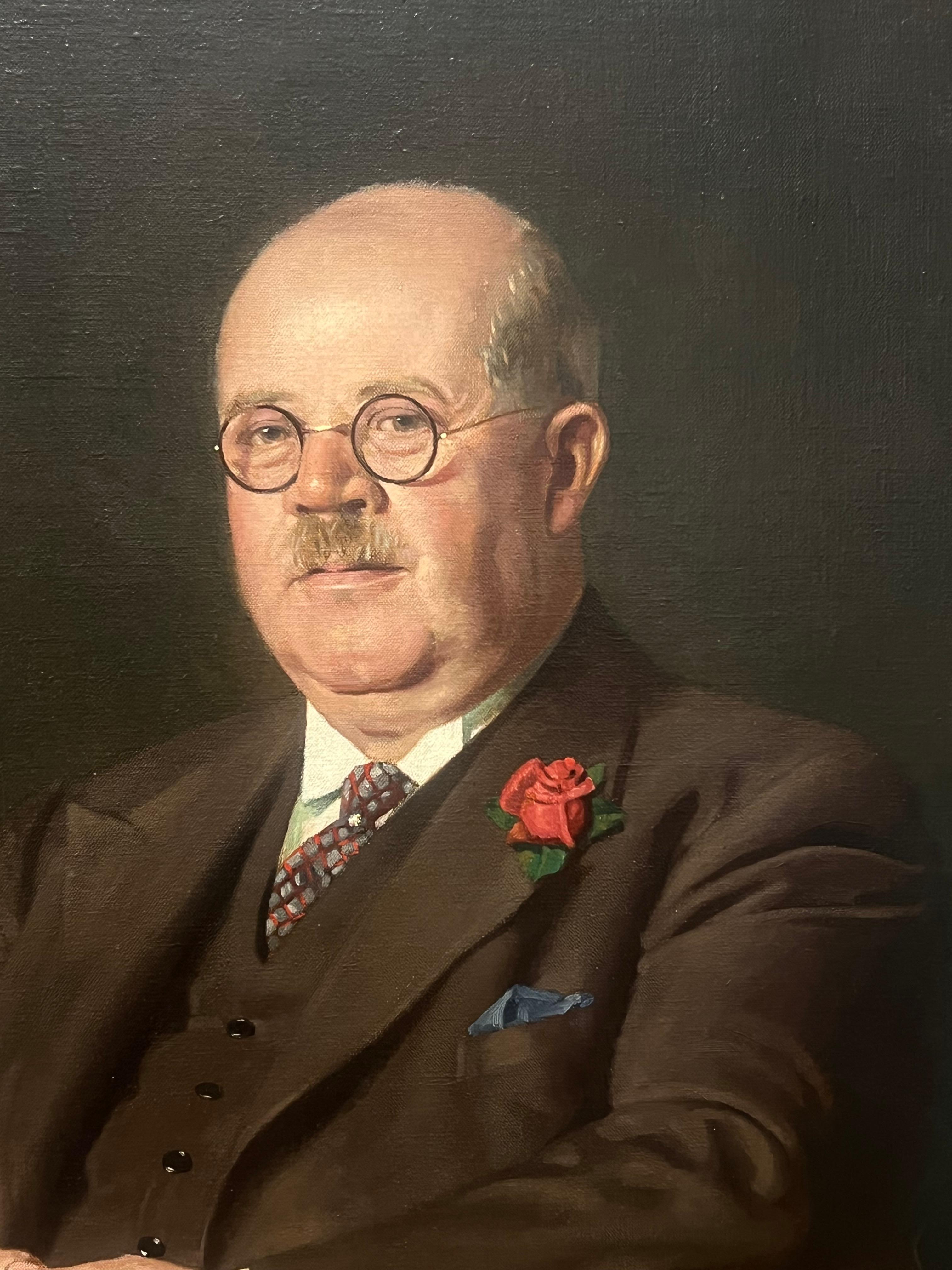 Grand portrait britannique du milieu du 20e siècle représentant un banquier, signé en vente 4