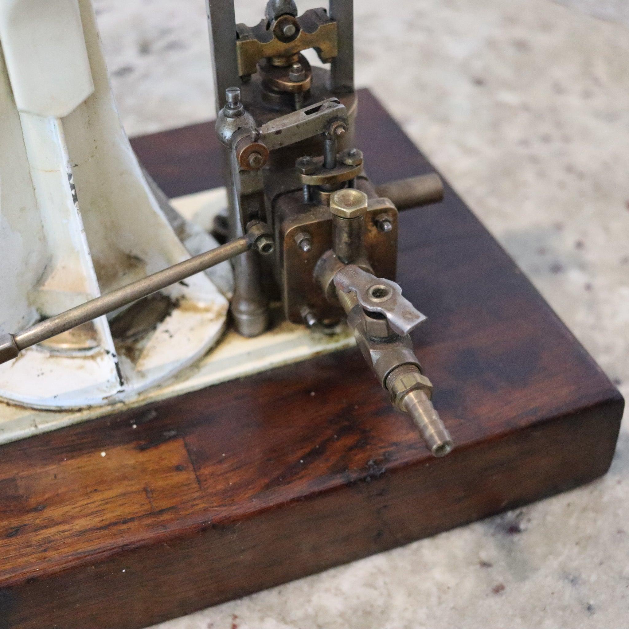 STUART TURNER 1898-1906 Inglaterra Modelo antiguo de máquina de vapor de media viga Hecho a mano en venta