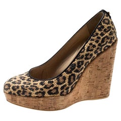 Stuart Weitzman Beige/Negro Plataforma de rafia con estampado de leopardo Bombas de cuña Talla 38.5