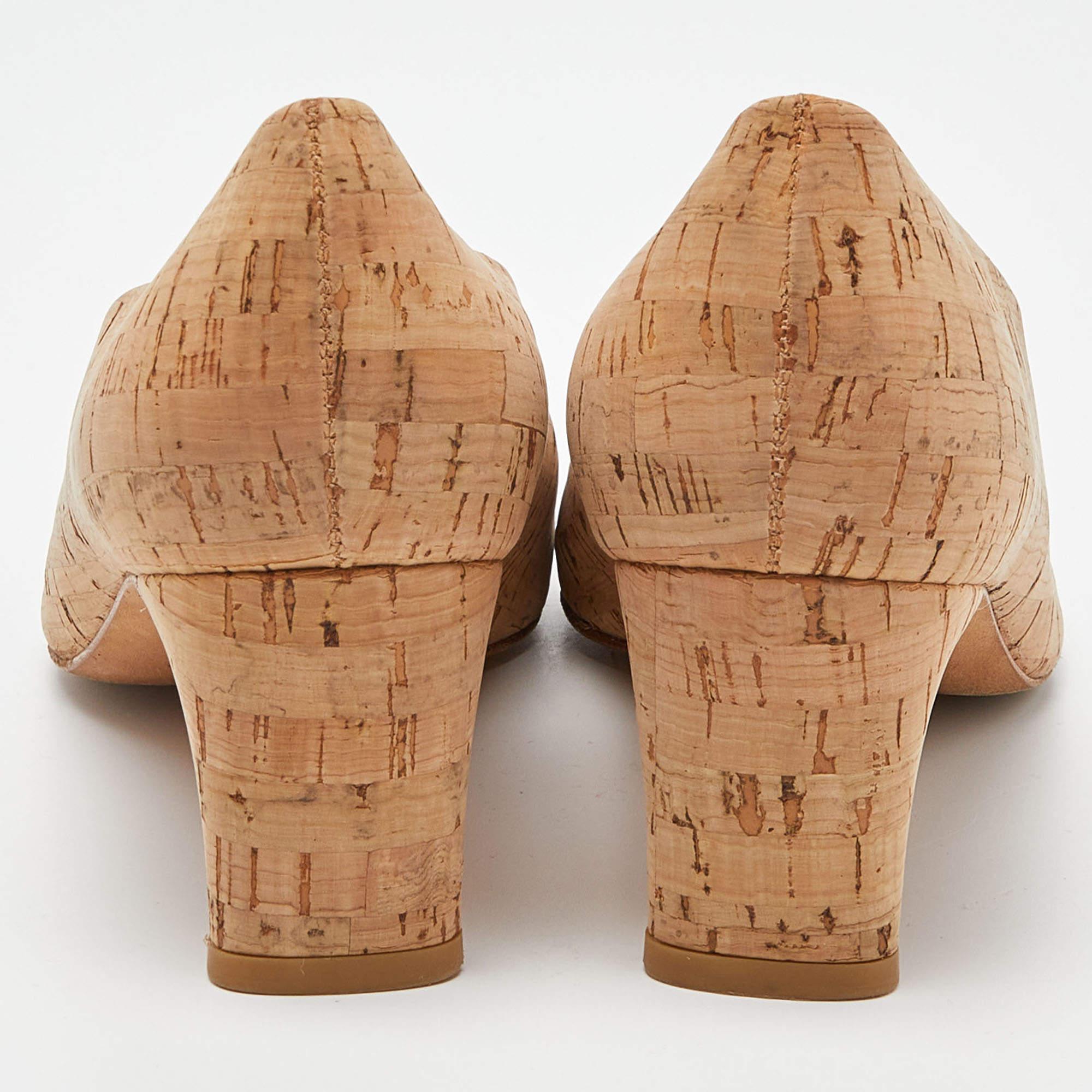 Stuart Weitzman, escarpins en liège beige, taille 37 Pour femmes en vente