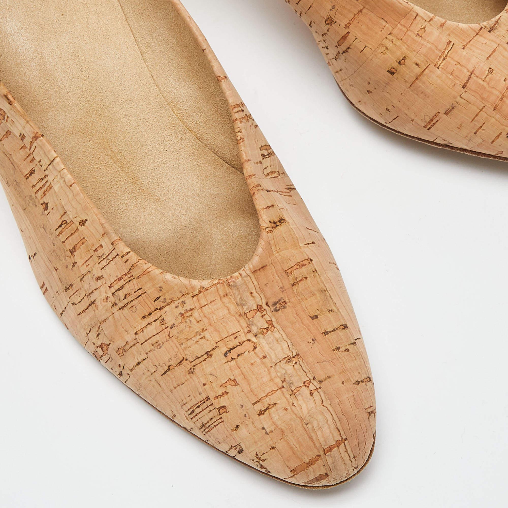Stuart Weitzman, escarpins en liège beige, taille 37 en vente 3