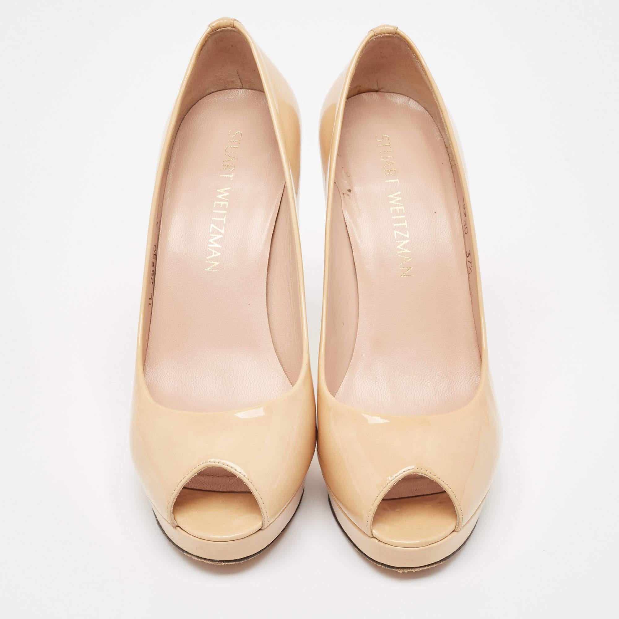 Beige Stuart Weitzman escarpins à bout ouvert beige, taille 37,5 en vente