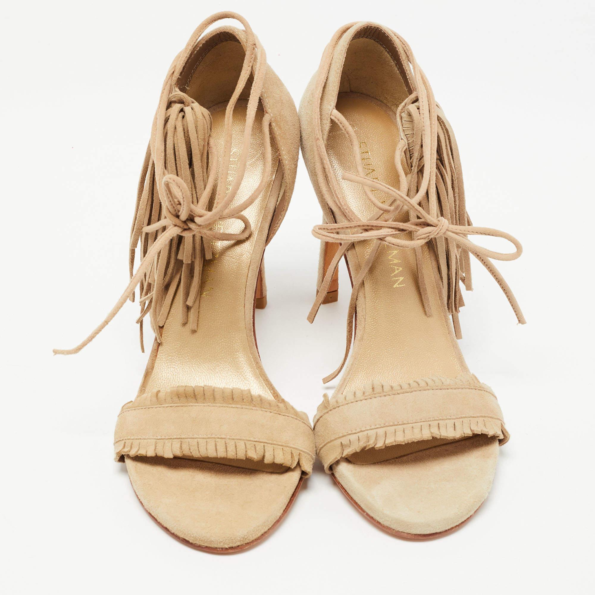 Stuart Weitzman Sandalias tobilleras con flecos de ante beige talla 36 Beige en venta