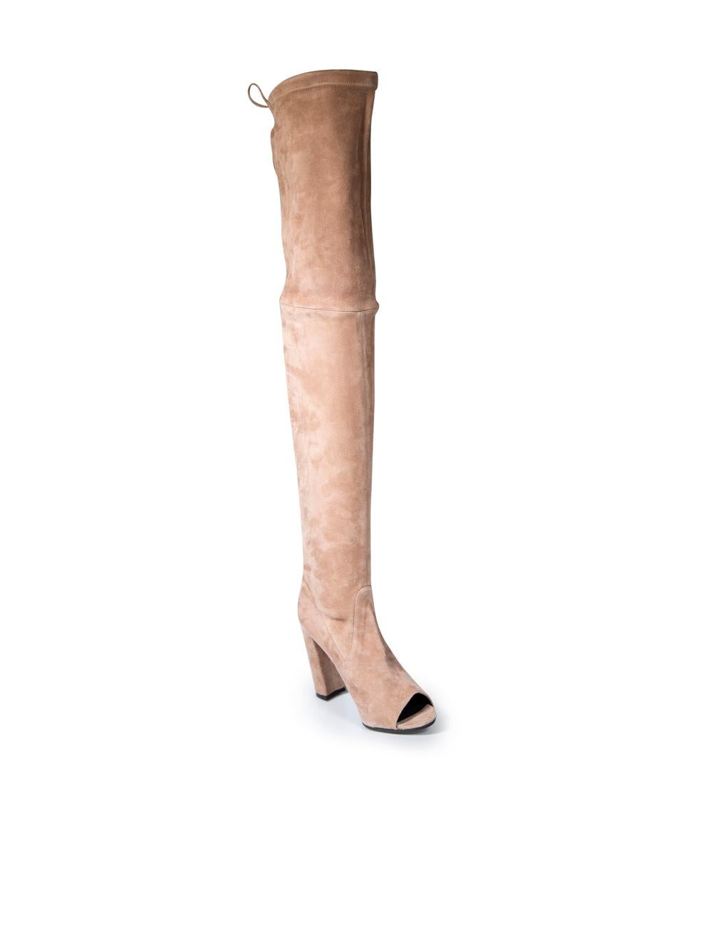 CONDITION is Very good. Minimal wear to boots is evident. Minimal wear to the uppers with some very light abrasion to the suede pile seen throughout on this used Stuart Weitzman resale item.
 
 
 
 Details
 
 
 Beige with pink undertone
 
 Suede
 
