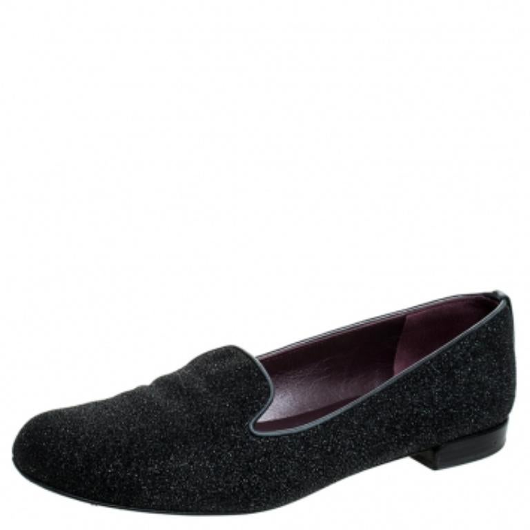 Stuart Weitzman Schwarz Glitter Leder Smoking Slippers Größe 37,5 im Angebot 1
