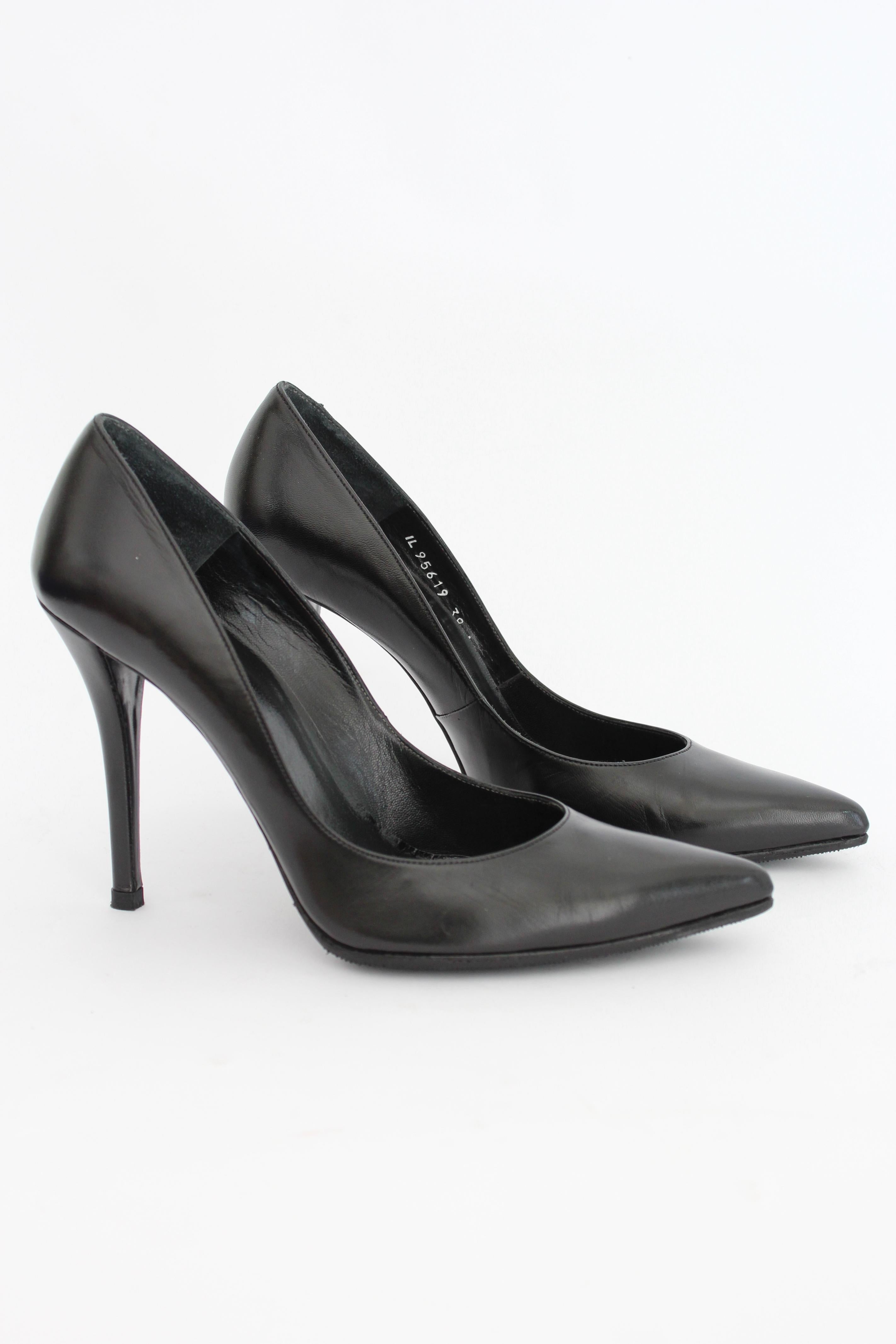 Stuart Weitzman Zapatos de tacón decollete de piel negra 1