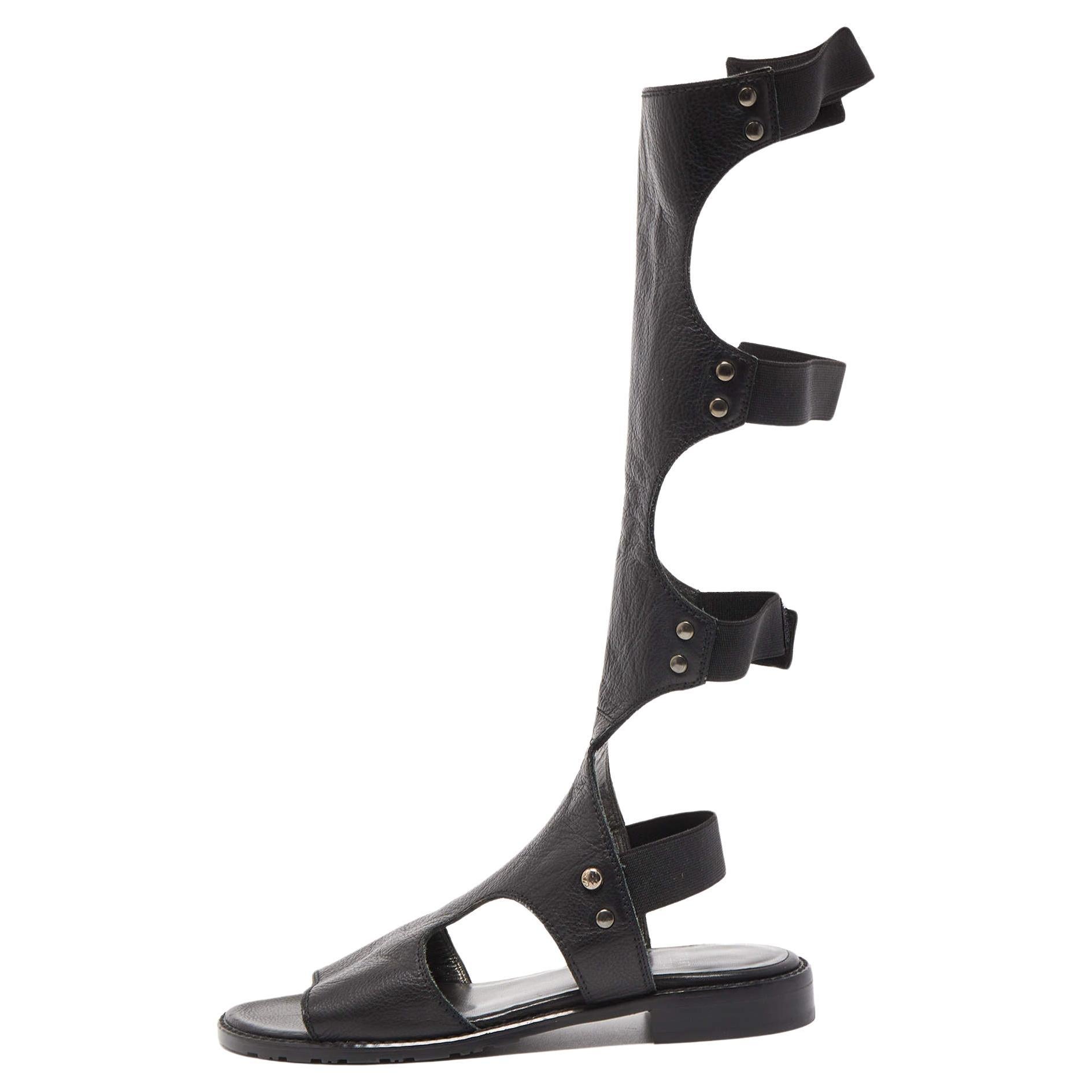 Stuart Weitzman Black Leather Gladiator Backview Sandals Size 35 For Sale