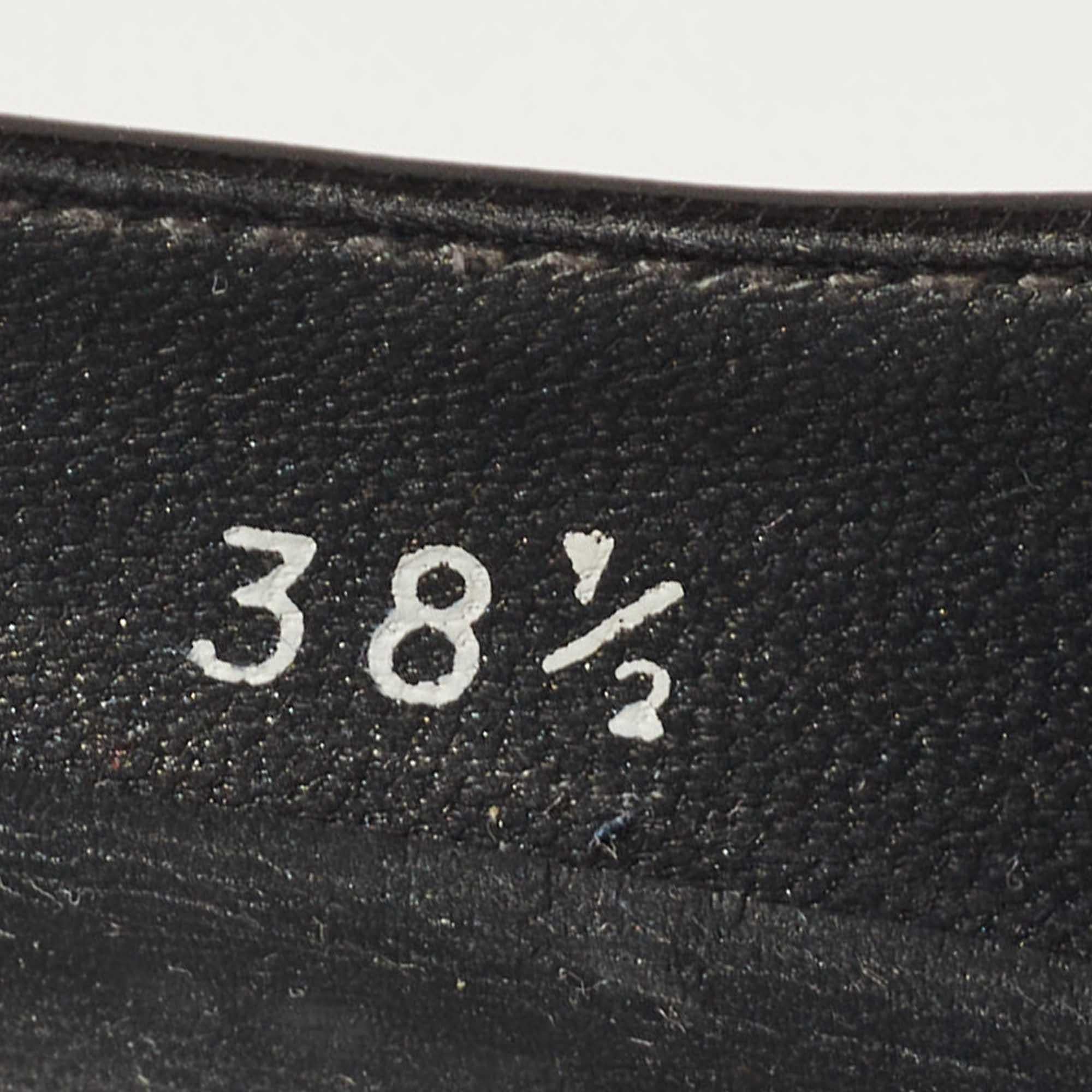 Stuart Weitzman - Escarpins à plateforme en cuir noir Taille 38,5 en vente 3