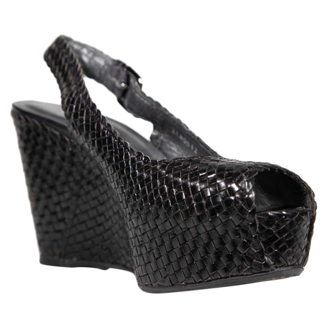 Stuart Weitzman Black Leather Woven Wedge Sandals Size IT 37.5 en venta