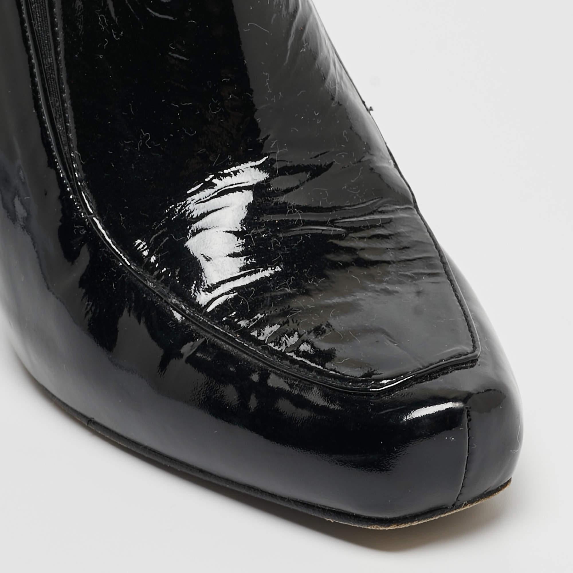 Stuart Weitzman Mocassins en cuir verni noir Taille 39 en vente 3
