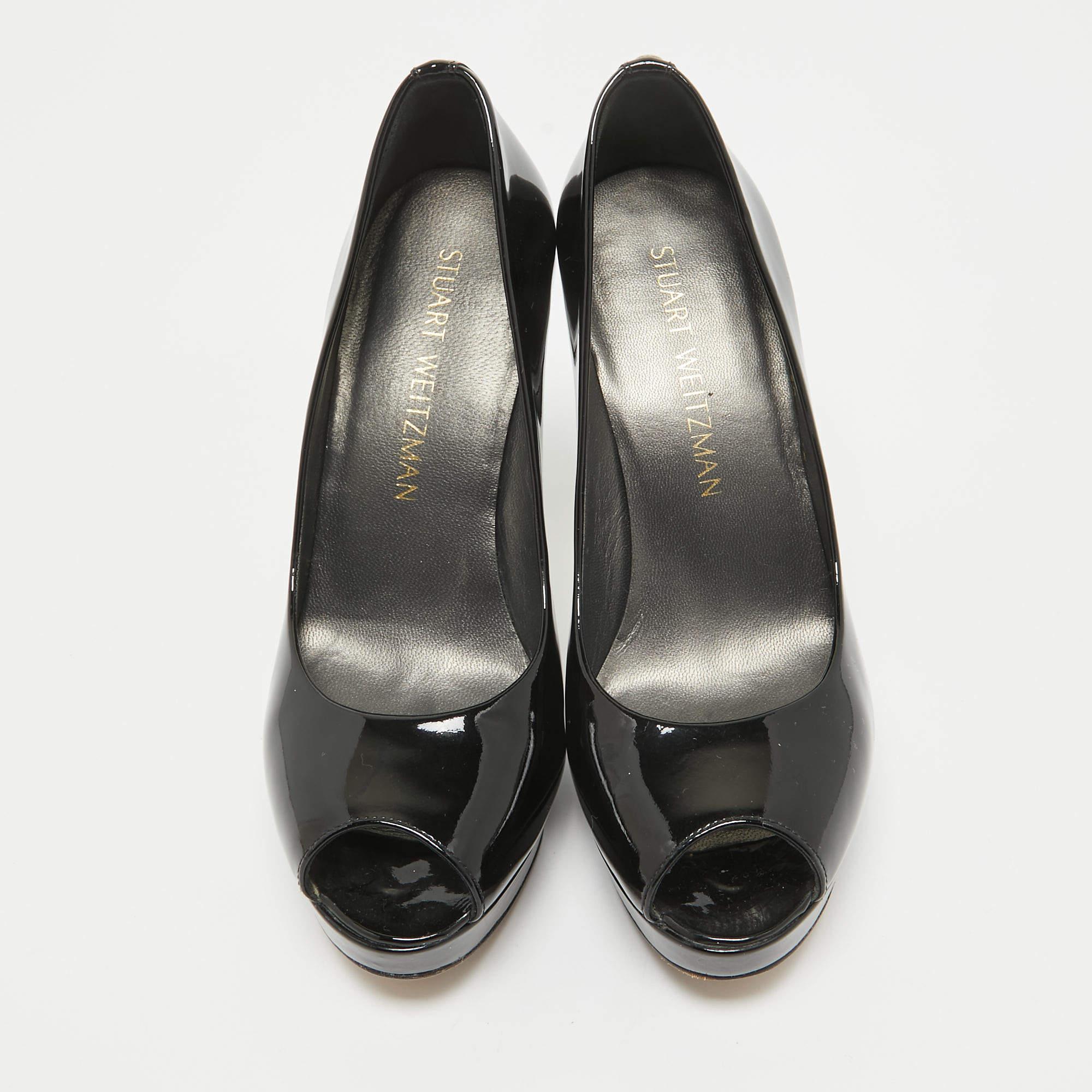 Stuart Weitzman Bombas de punta de charol negro talla 36 Negro en venta