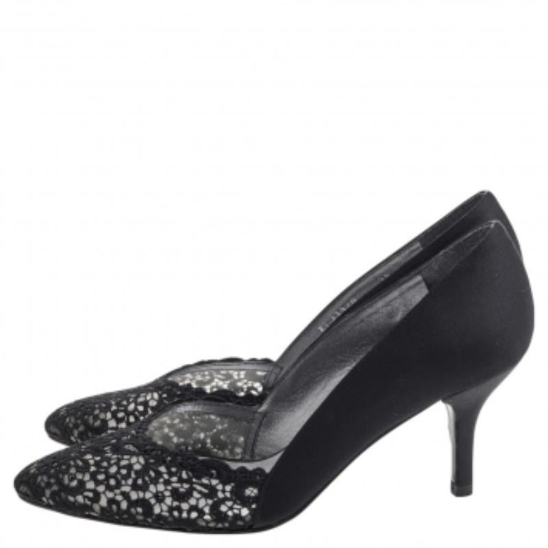 Women's Stuart Weitzman Black Satin and Lace Almond Toe Pumps Size 38 For Sale