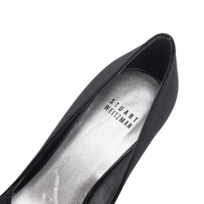 Stuart Weitzman Black Satin and Lace Almond Toe Pumps Size 38 For Sale 1