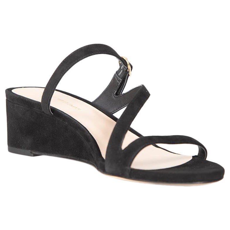 Stuart Weitzman - Sandali con fibbia in pelle scamosciata nera - taglia 8