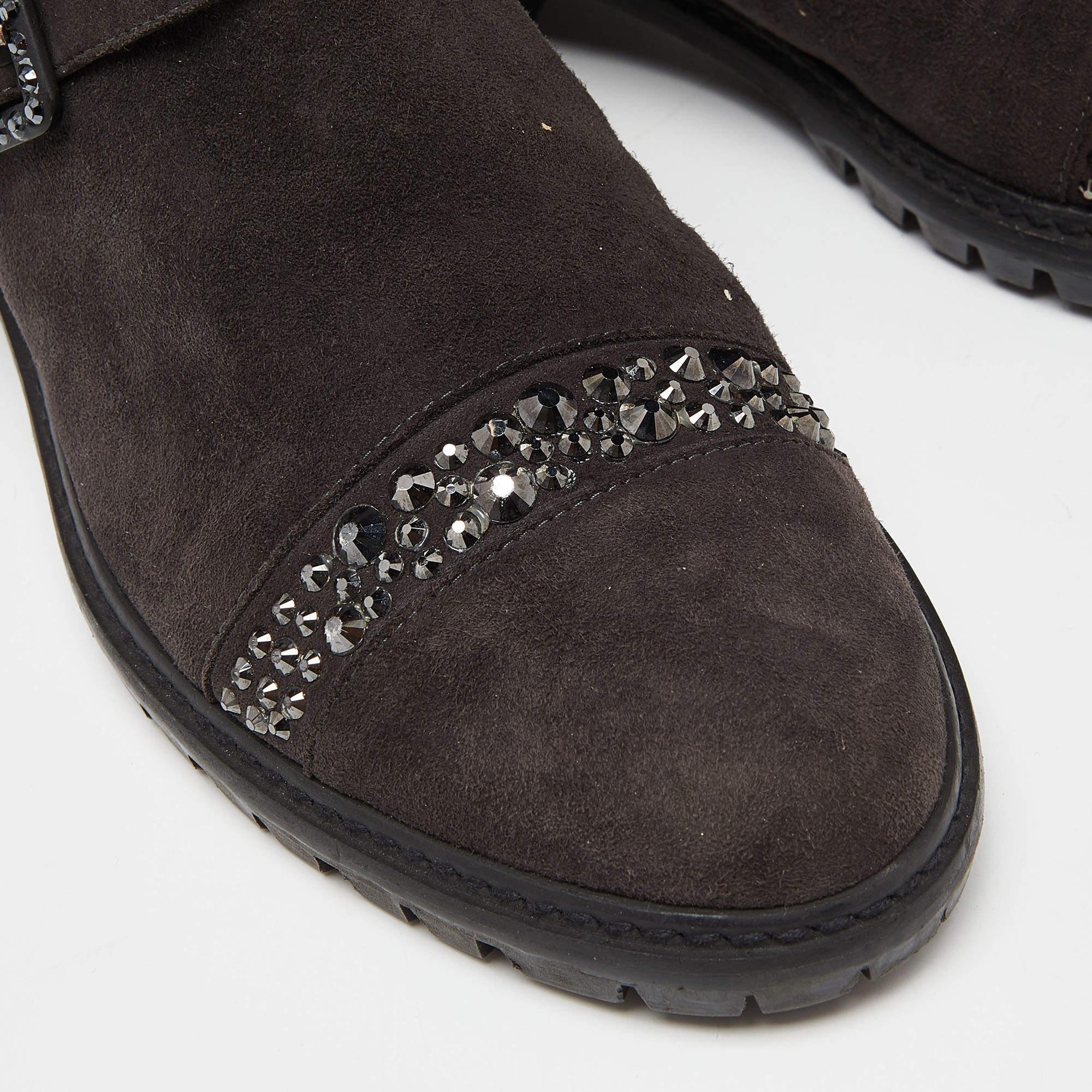 Stuart Weitzman Black Suede Crystal Embellished Ankle Length Boots Size 37.5 Bon état - En vente à Dubai, Al Qouz 2