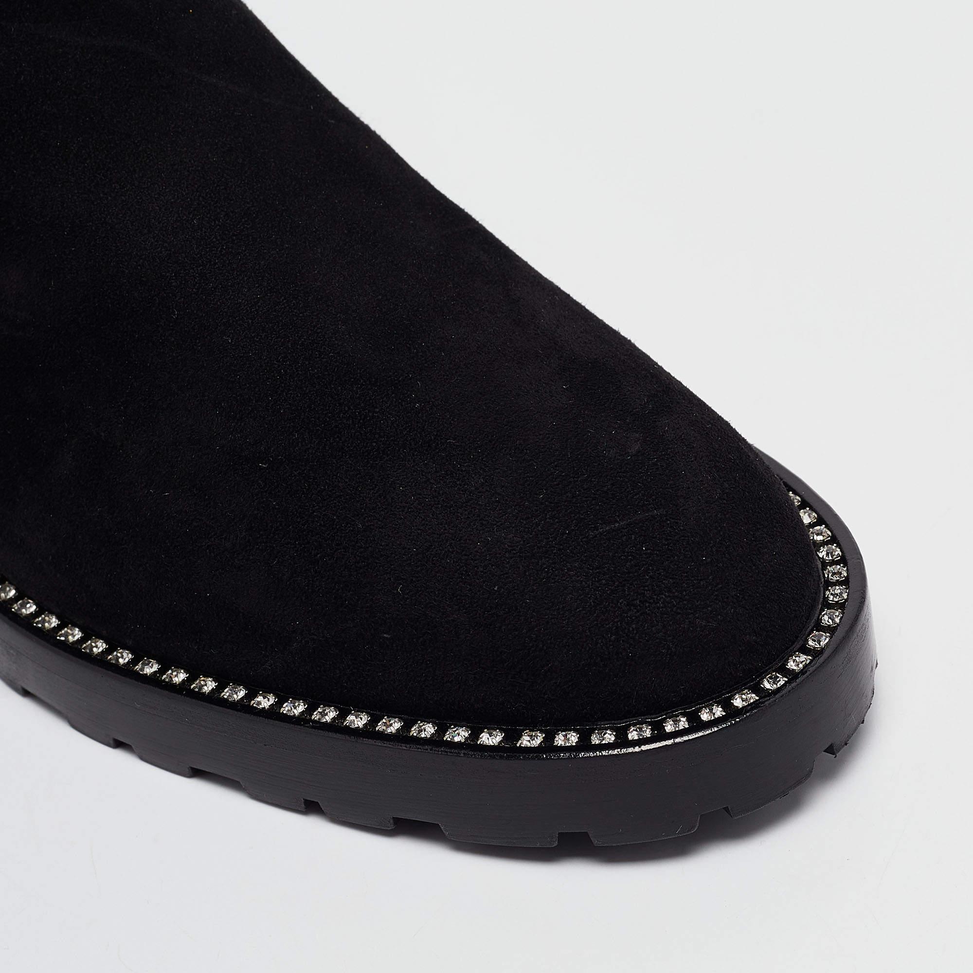 Stuart Weitzman Bottes Chelsea Kolbie en daim noir Taille 36 en vente 2