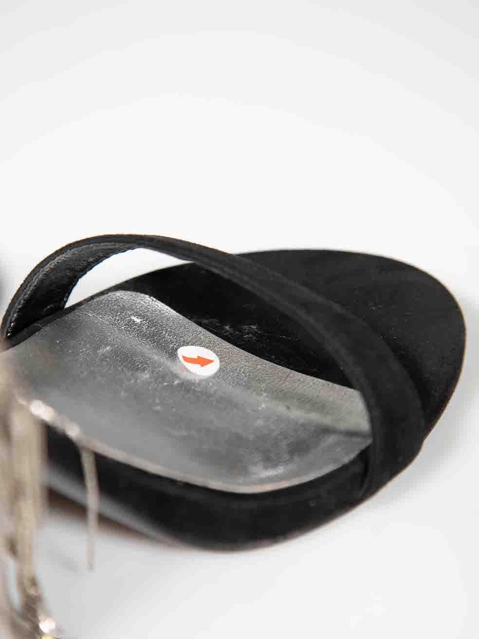 Stuart Weitzman Open Toe Tassel Sandals en daim noir Taille US 7.5 Pour femmes en vente