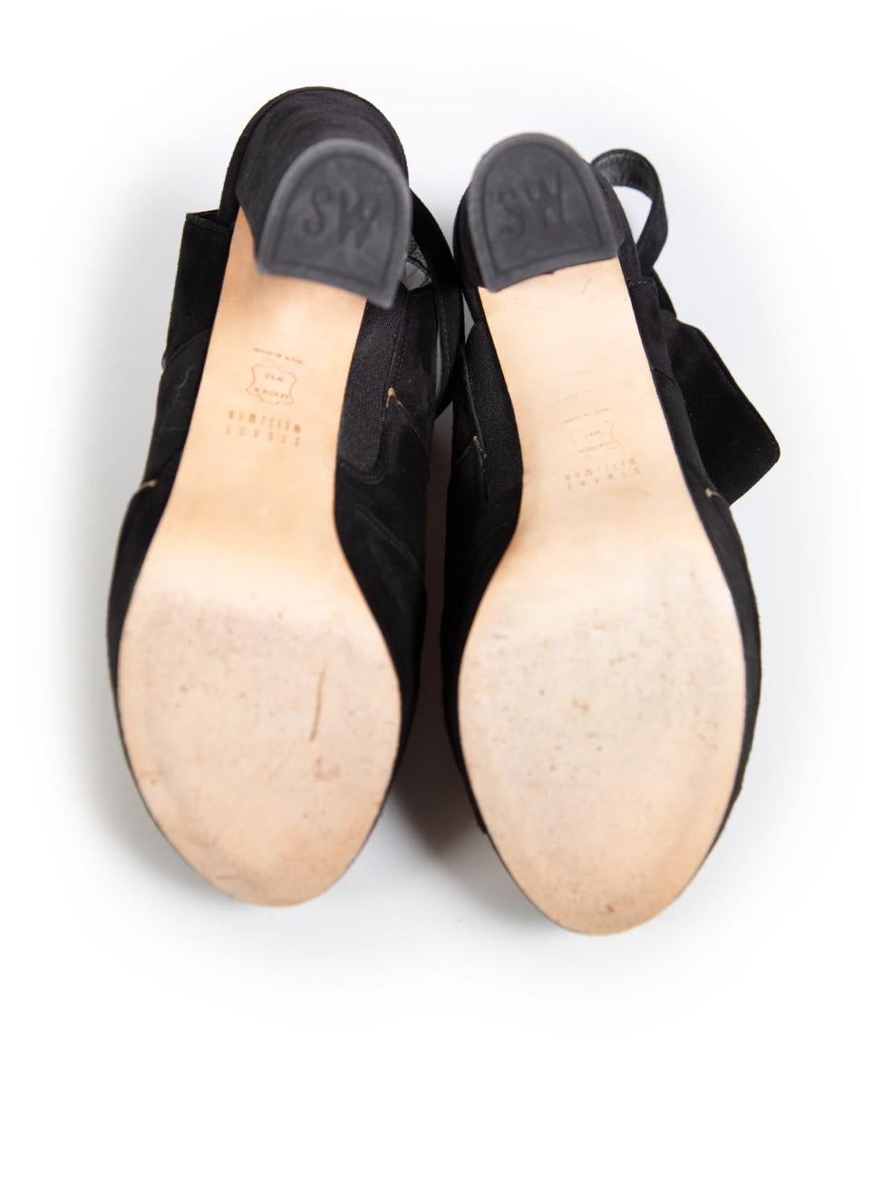 Stuart Weitzman talons à lanières en daim noir Taille US 7.5 Bon état - En vente à London, GB