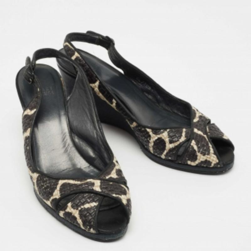 Stuart Weitzman Sandalias de cuña de rafia blanca/negra talla 40 Negro en venta