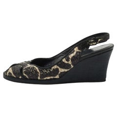 Stuart Weitzman Sandalias de cuña de rafia blanca/negra talla 40