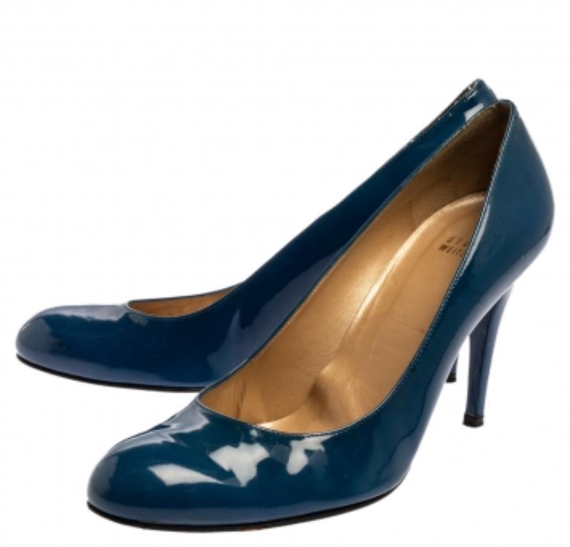 Stuart Weitzman Blue Patent Leather Round Toe Pumps Size 40.5 For Sale 2
