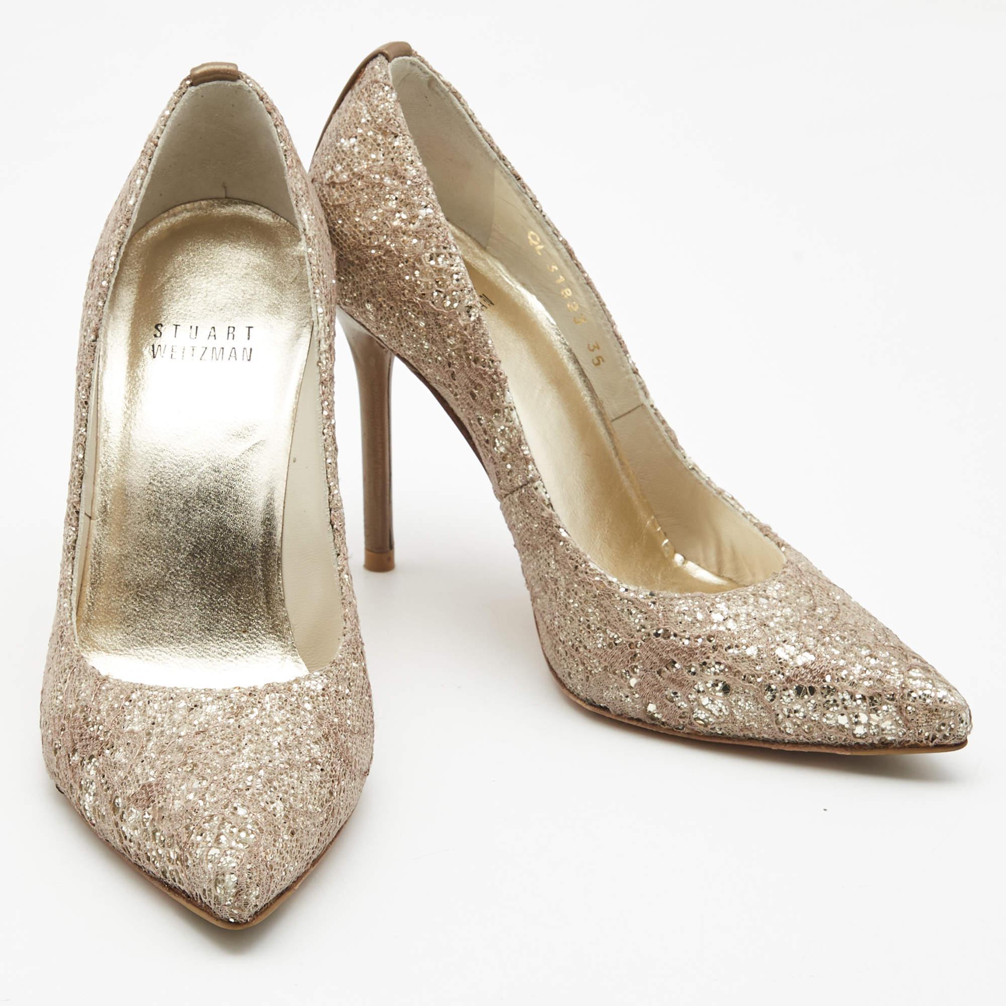Stuart Weitzman  Escarpins à bout pointu en cuir et paillettes bronze/brun Taille 35 Bon état - En vente à Dubai, Al Qouz 2
