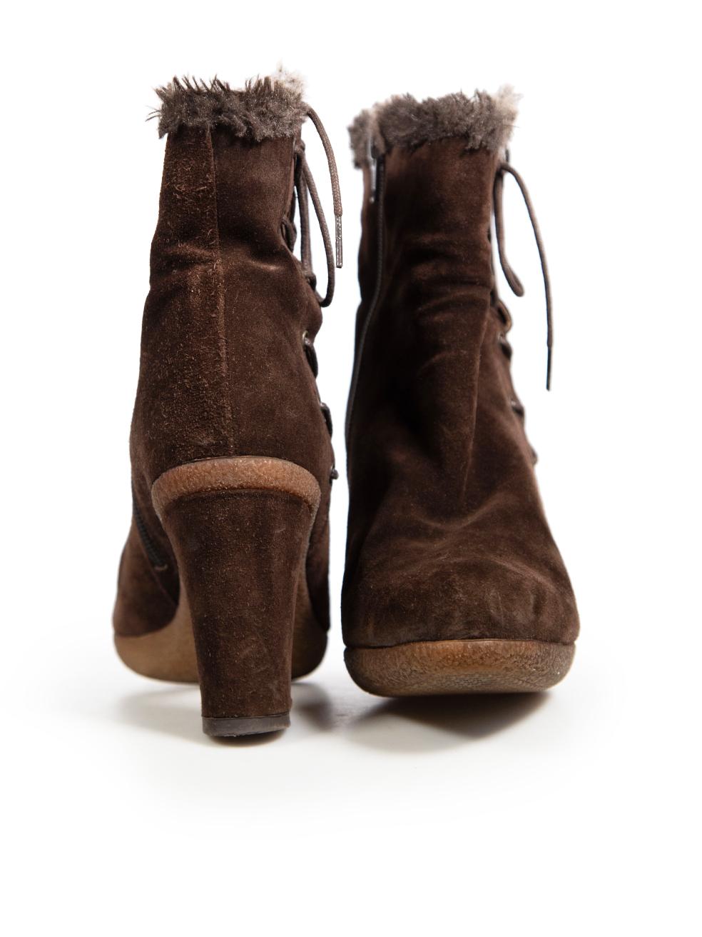 Stuart Weitzman Botas de tacón de ante marrón con ribete de piel talla UK 6.5 Negro en venta