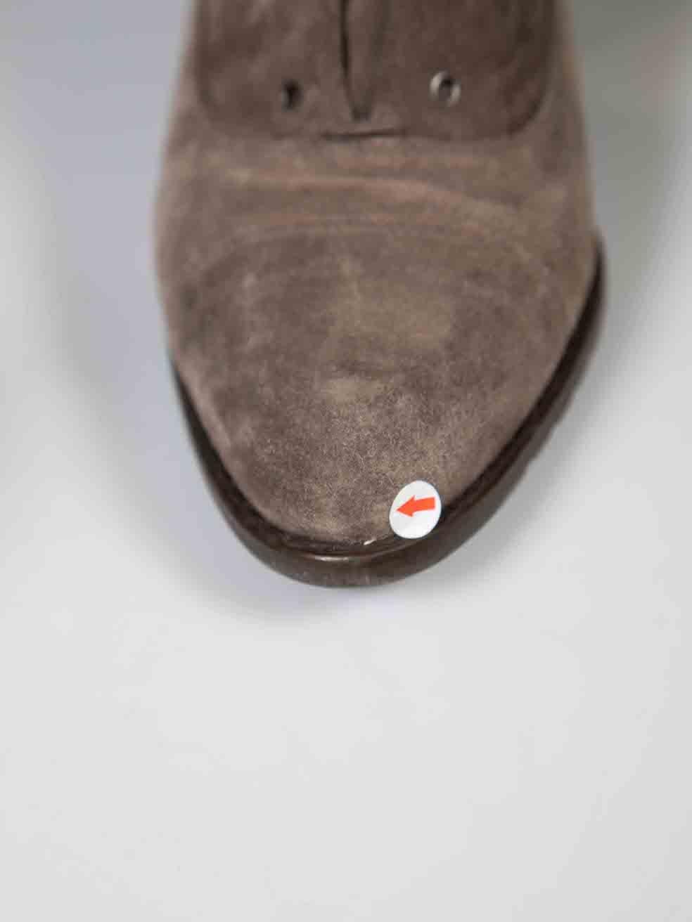 Stuart Weitzman Talons en daim Brown Taille US 10 en vente 2