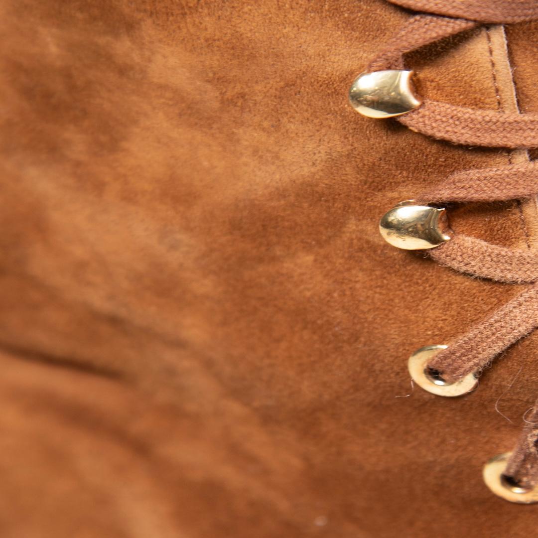 Stuart Weitzman Brown Suede Lace Up Combat Boots Size US 9 Pour femmes en vente