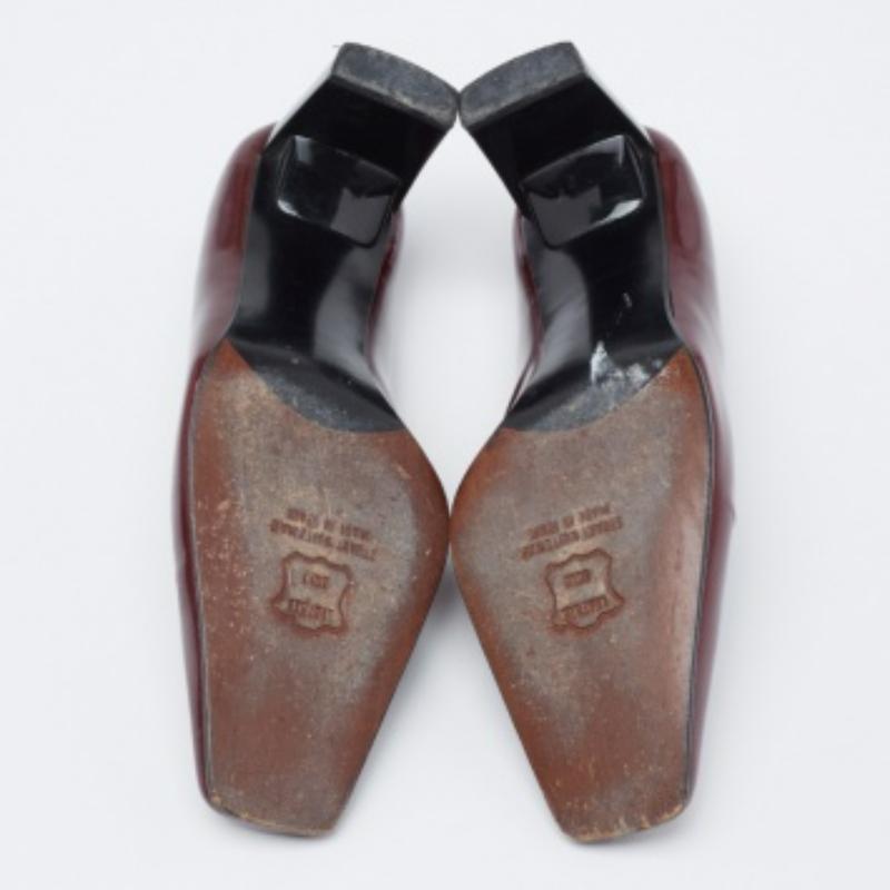 Stuart Weitzman - Pumps a punta quadrata in pelle stampata borgogna - misura 36 in vendita 1