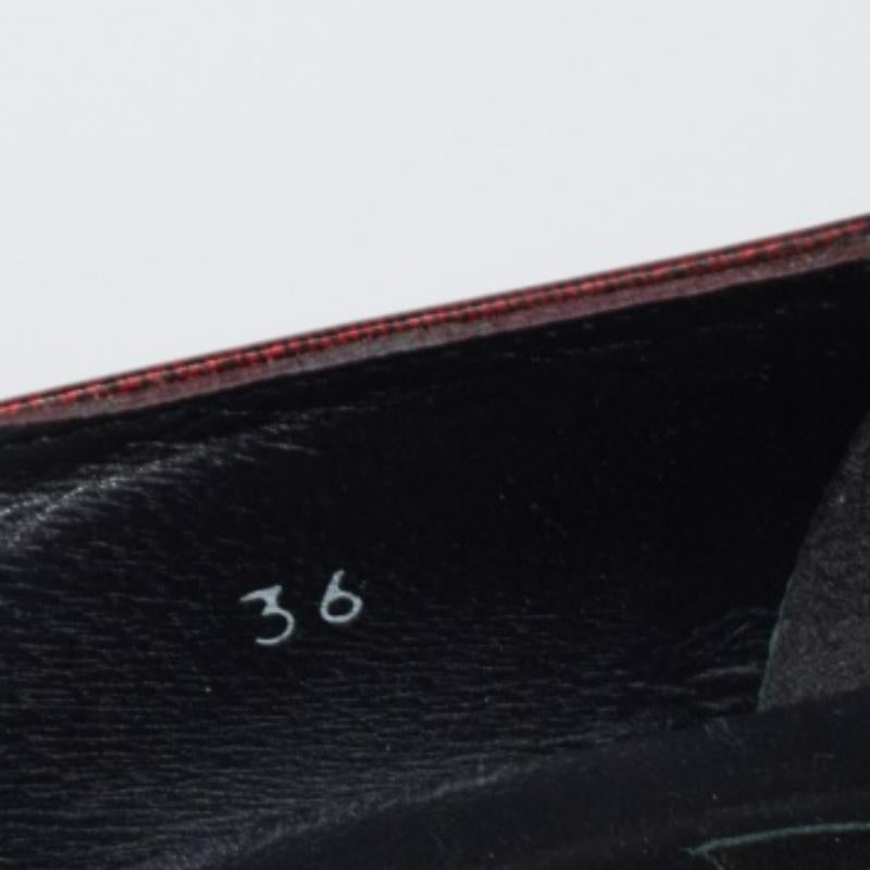 Stuart Weitzman - Pumps a punta quadrata in pelle stampata borgogna - misura 36 in vendita 2