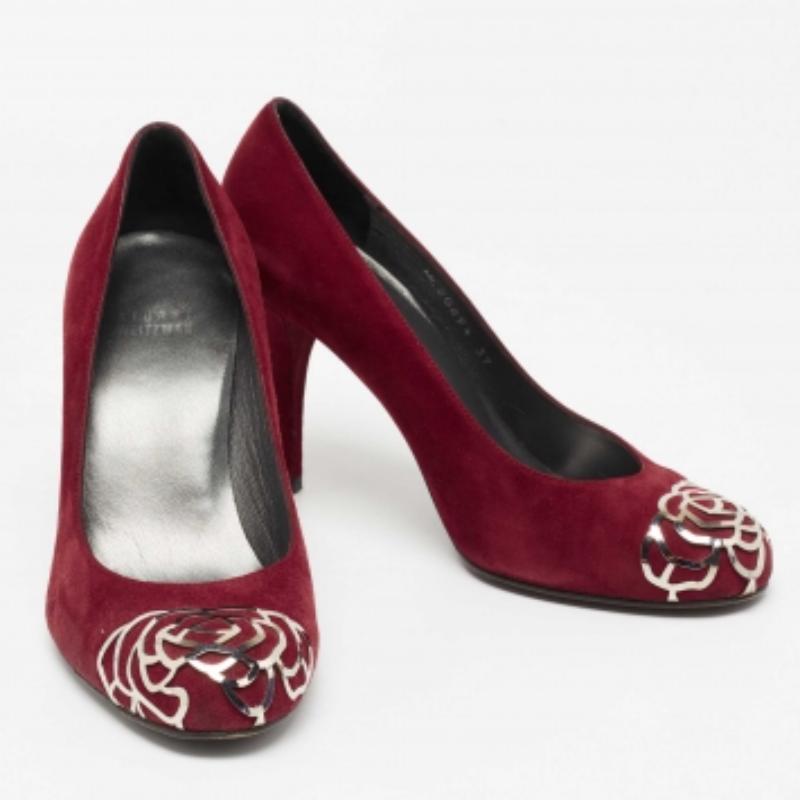 Marron Stuart Weitzman escarpins Rosita à bout rond en daim bordeaux taille 37 en vente