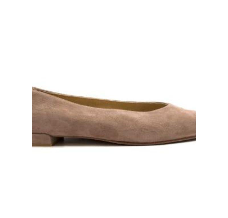 Stuart Weitzman Chicflat Beige Suede Flat Pumps

- Beige, suede
- Almond toe, small suede-covered heel
Light-beige suede lining and insole 
- Nude brushed leather sole
- Slip on 

Please note, these items are pre-owned and may show some signs of