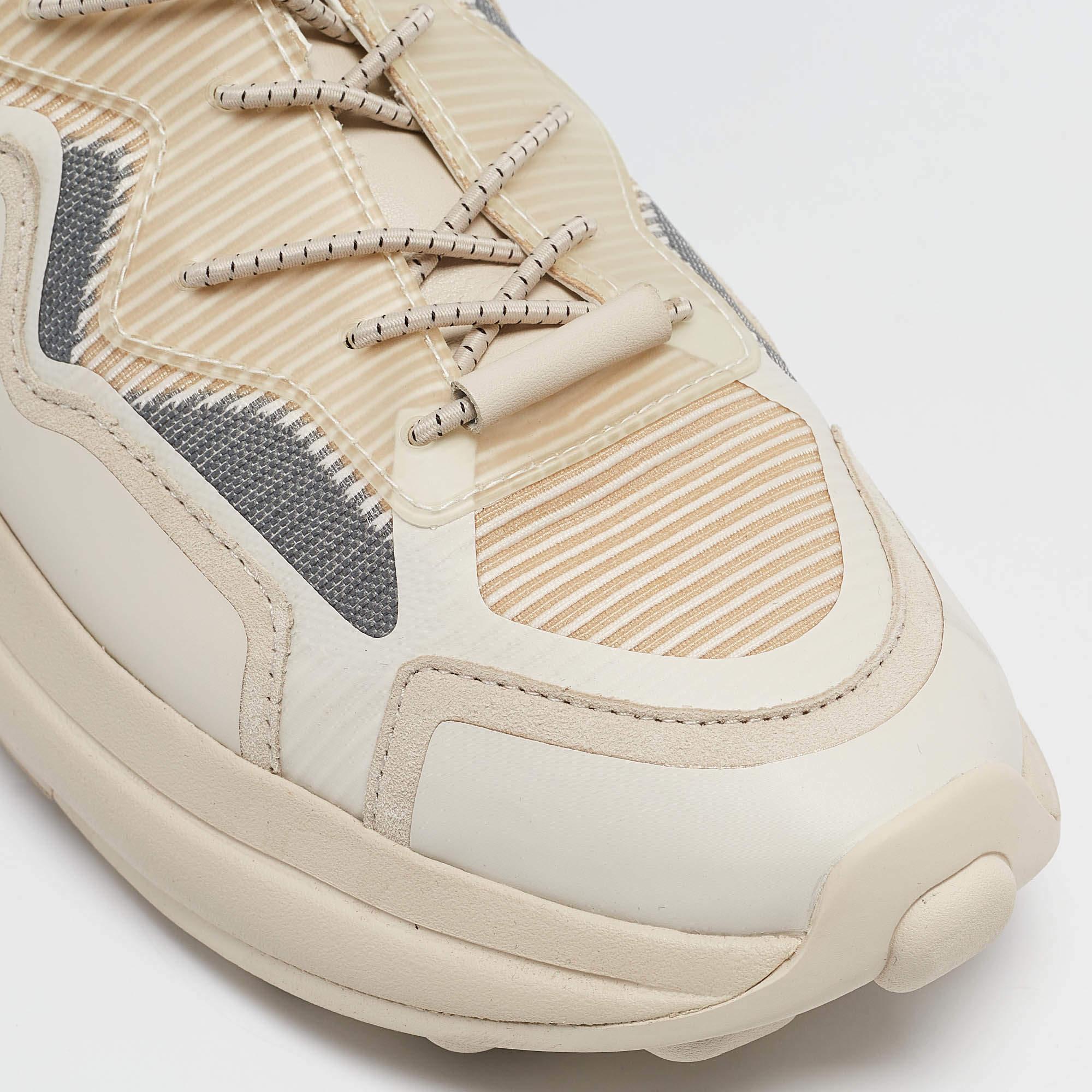 Baskets SW 1 Stuart Weitzman couleur crème et caoutchouc, taille 38 en vente 3
