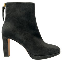 Bottines Stuart Weitzman Delphine en daim noir (6,5 US)