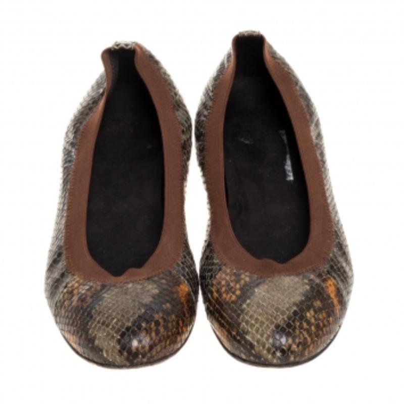 Black Stuart Weitzman Green Python Embossed Ballet Flats Size 41 For Sale