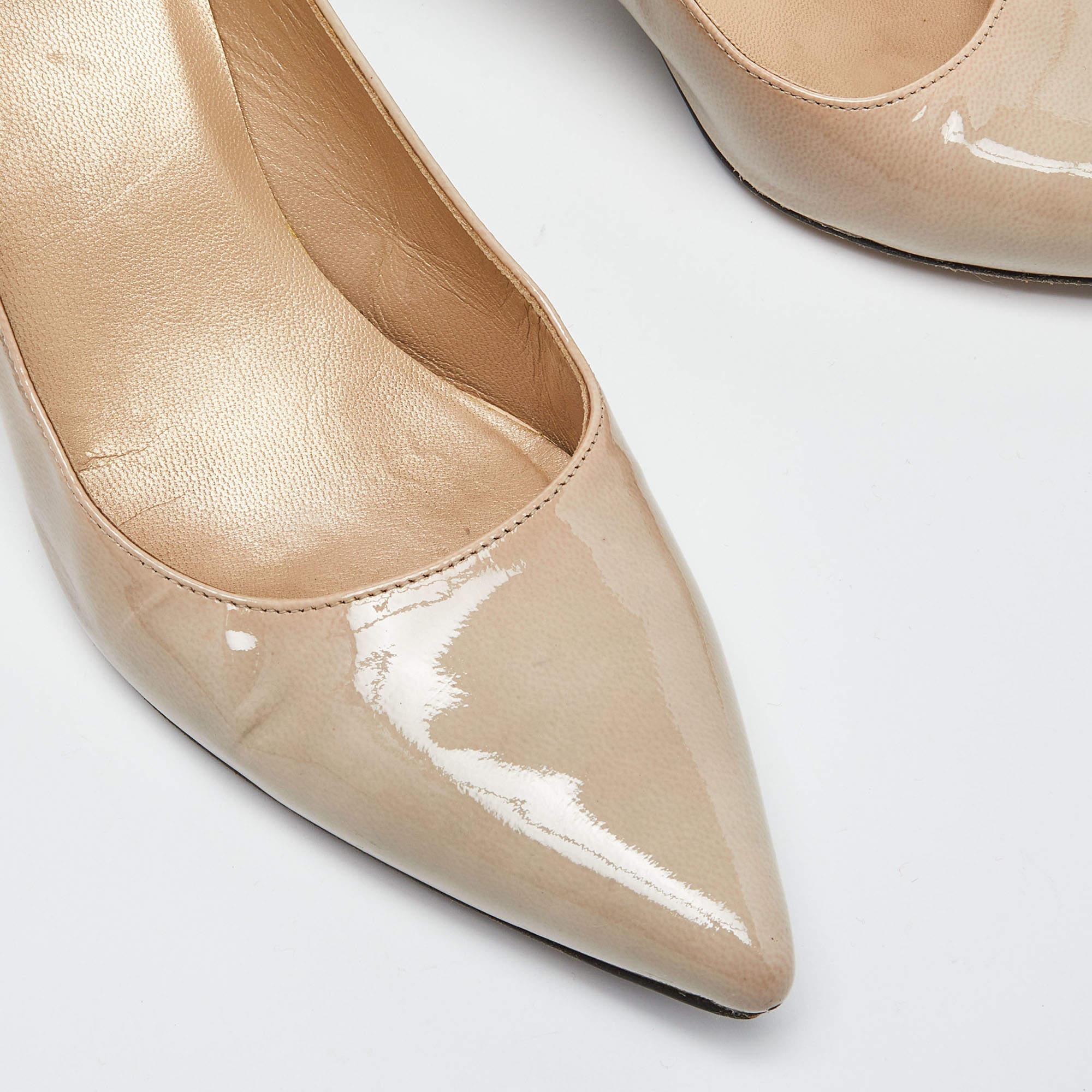 Stuart Weitzman escarpins à bout pointu en cuir verni gris, taille 37 en vente 2