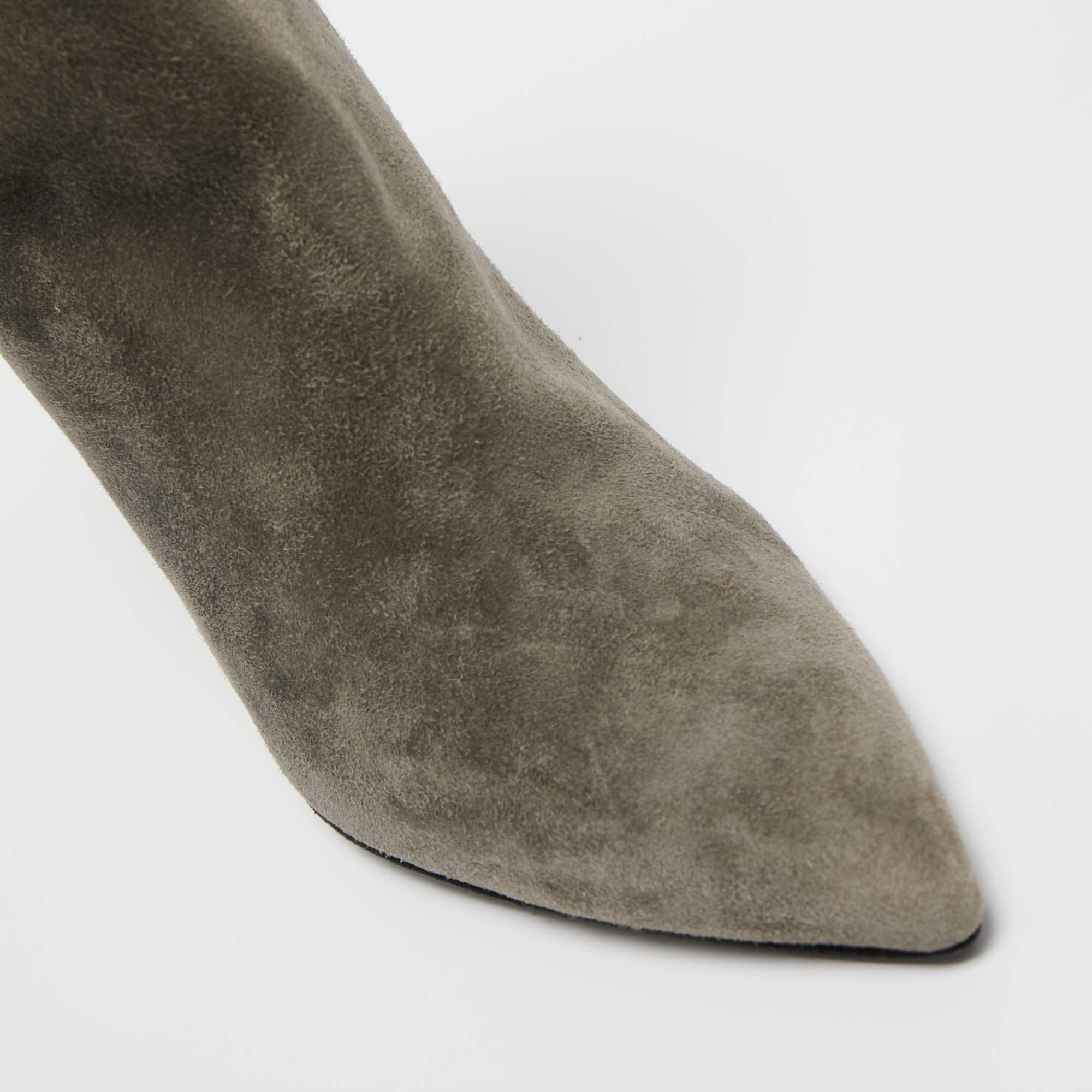 Stuart Weitzman Grey Suede Ankle Boots Size 40 For Sale 3