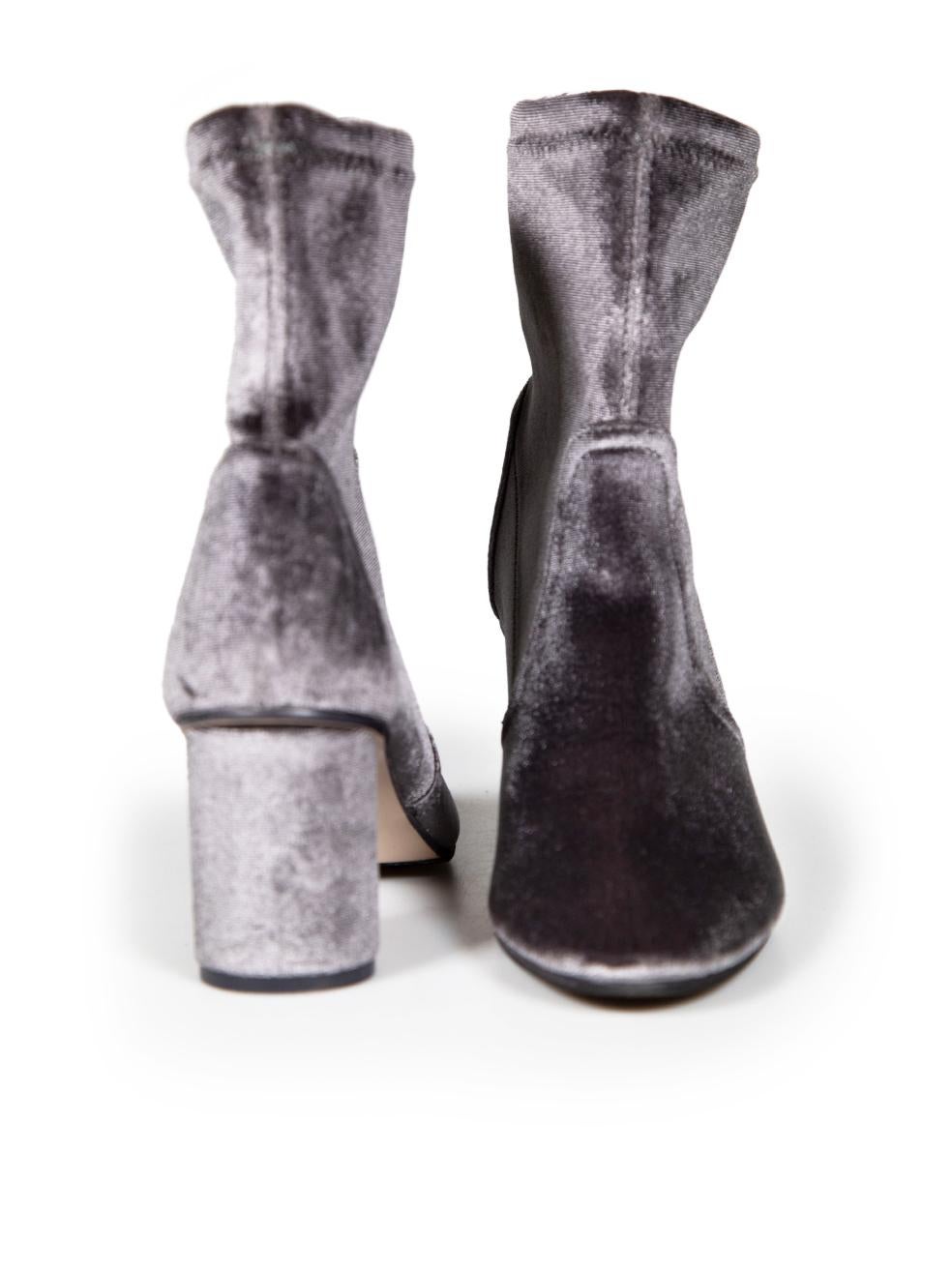 Stuart Weitzman Grey Velvet Sock Boots Size IT 36.5 In Good Condition For Sale In London, GB