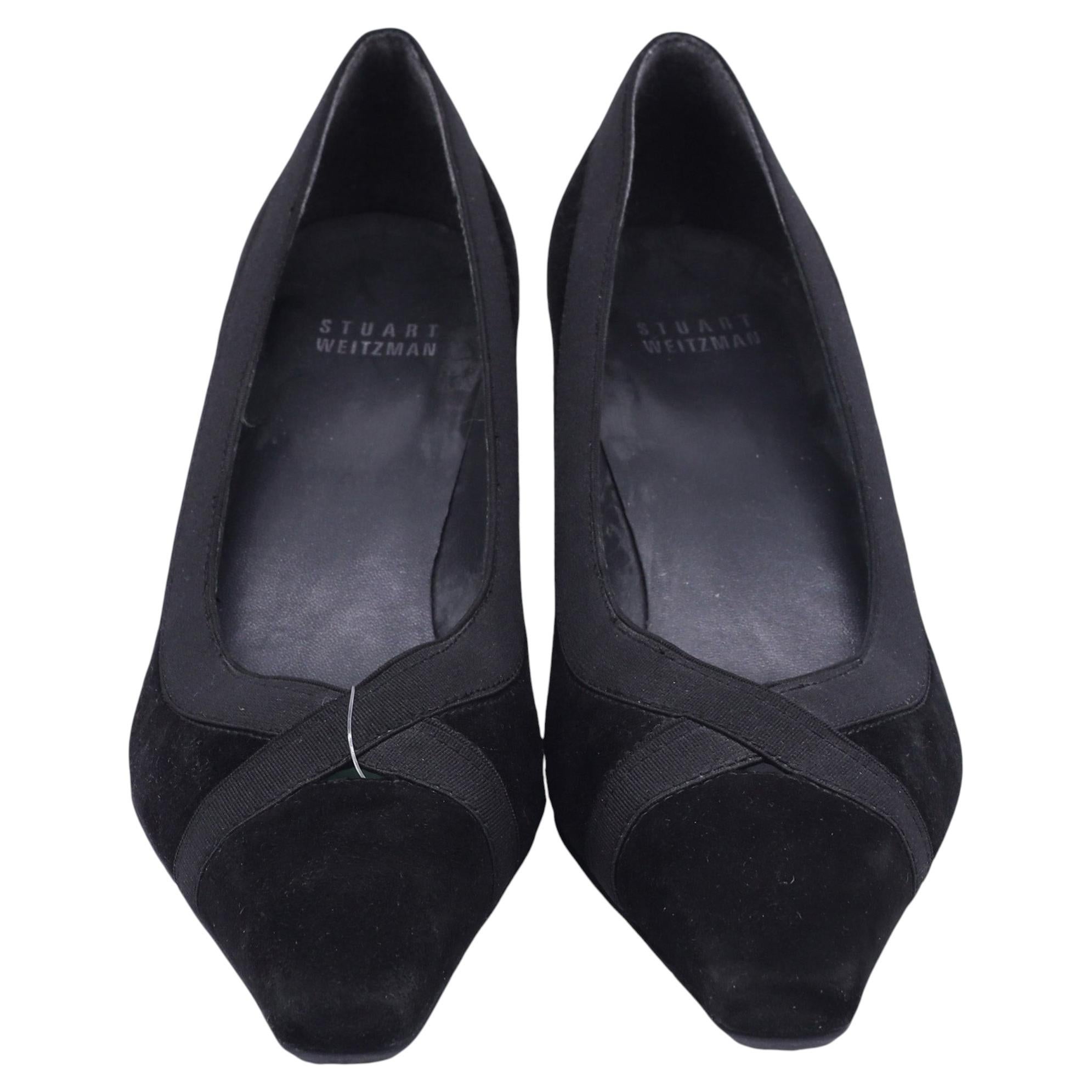 Stuart Weitzman Keyhole Accent Pumps in Black Suede For Sale